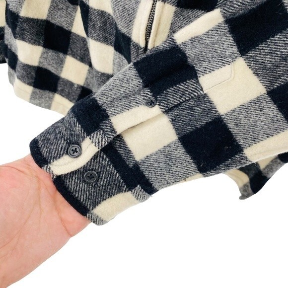 Ralph Lauren Womens L Buffalo Plaid Shacket Black and Ivory Full Zip 100%‎ Wool - Picture 3 of 7